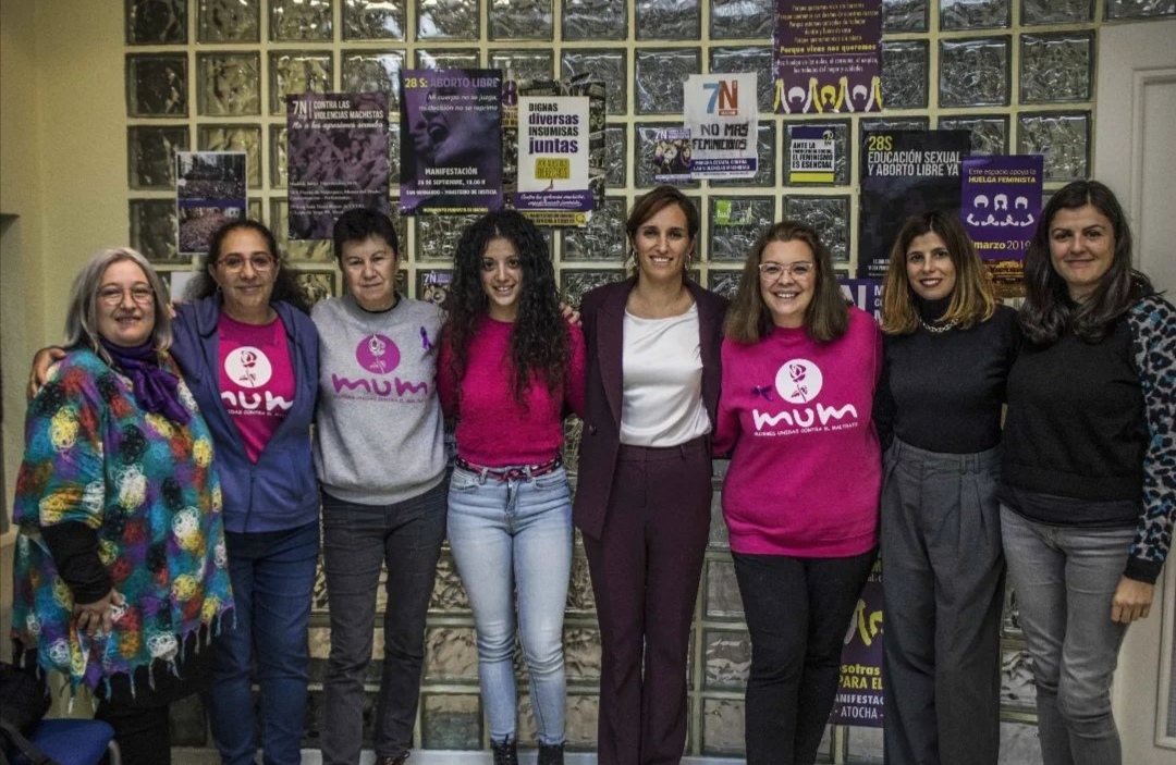 asociacionmum's tweet photo. Ayer tuvimos el enorme placer de poder reunirnos con Mónica García, Alicia Torija, Loreto Arenillas y Cristina Castillo de @MasMadrid__ 

Es muy importante para entidades como MUM, que nos escuchen, que nos comprendan y nos apoyen desde las instituciones. ¡Gracias! https://t.co/ITpkWv96Hh