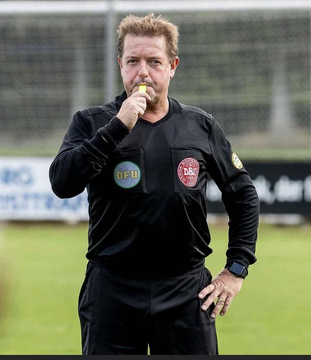 Vidste I godt, at @baernthsen1998 er fodbolddommer i sin fritid? #vuls22