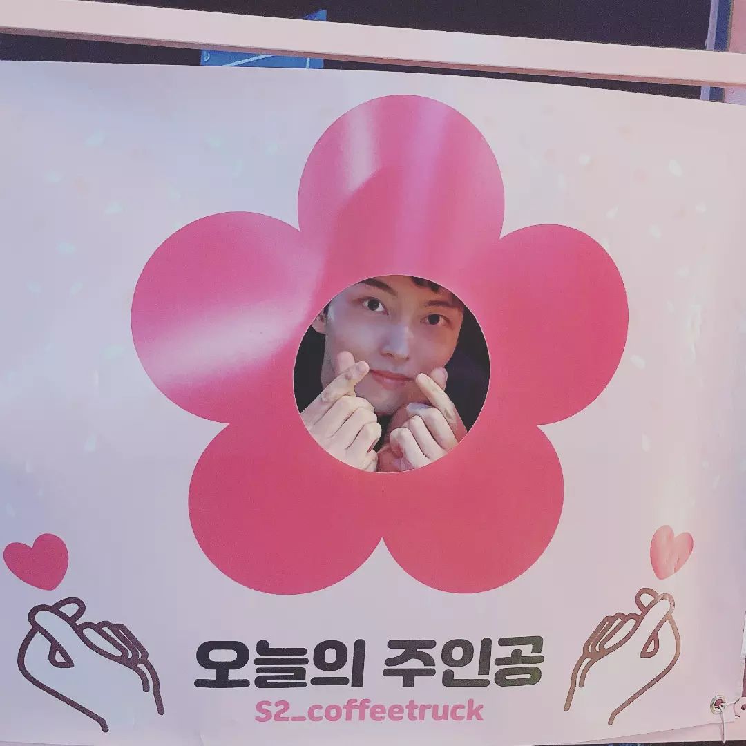 wHOLYRAINw's tweet photo. 귀여웡 https://t.co/GXFaxr3JkG
