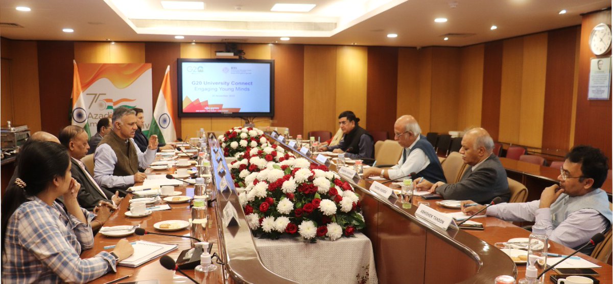 Another round of impressive brainstorming session today with Hon. VCs and distinguished academics towards #G20 University Connect. RIS is honoured to take forward this important initiative @harshvshringla @doctorsumitseth @Sachin_Chat
