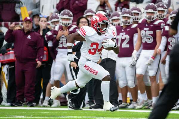 Shaadjohnson34's tweet photo. 🚂🚂🚂🐎🐎🐎 @HoustonChronHS #rjknows #babybojackson #ChooChoo #recruitnorthshore #Godsplan #txhsfb #PVAMU #tsu #GoCougs #jsu #GigEm #TxSU #BirdsUp #Picksup #AllGasNoBrakes #whoopem #EatEmUpKats #SicEm #UCABears #FearTheStripes #BearClawsUp #WeAreLU #RedBirdRising #famu #gobuffs https://t.co/PLvWNw8tmx