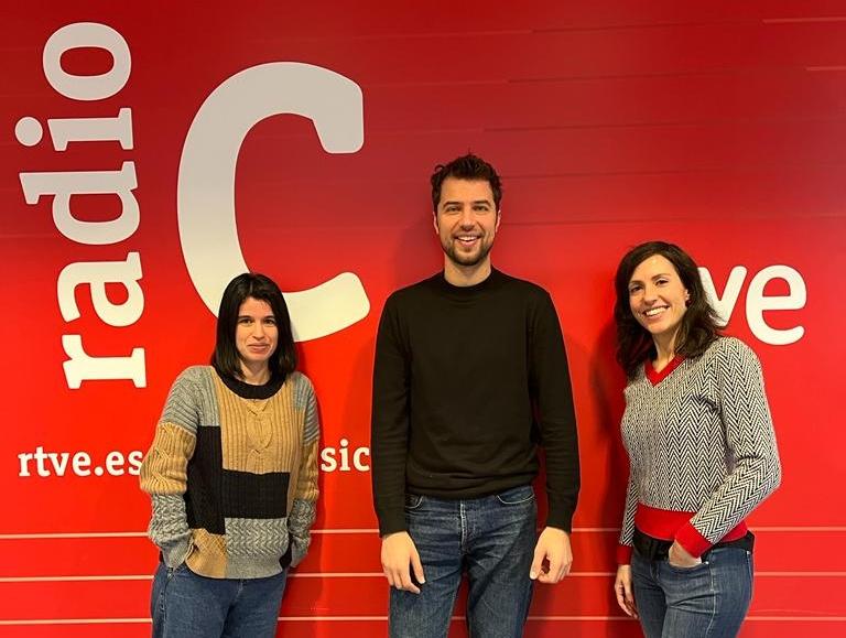 cafezm's tweet photo. Ayer en #CaféZimmermann ☕ de @radioclasica 📻 recibimos al violinista 🎻 Vadym Makarenko, quien nos presentó su disco 💿'Lost un Venice' con obras de #Vivaldi, #Veracini y #Marcello. 

Y nos propuso una #Tafelmusik 🍵 con #Shostakovich o #JohnAdams.

👉🎧https://t.co/1O1gAhAq7i https://t.co/XJWGI675I8