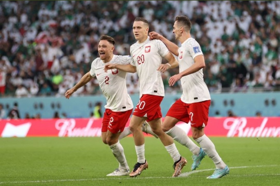 szobokerkez's tweet photo. ZIELINSKI SCORES FOR POLAND 

#POL #KSA #FIFAWorldCup https://t.co/cKZyZxUZXw