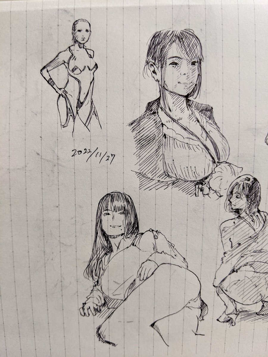 左上のは2、3年前のパリコレ映像で観たすげえ服(?)のモデルさん カキカキ。 