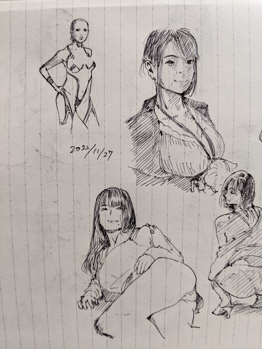 左上のは2、3年前のパリコレ映像で観たすげえ服(?)のモデルさん カキカキ。 