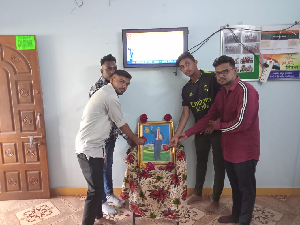 vsv_uday's tweet photo. #SamvidhanDiwas
#SamvidhanDiwas2022
#ConstitutionDay2022
#NYKSINDIA
@Nyksindia @Vitthal42216780 @ianuragthakur @PMOIndia https://t.co/HsxXpEz65P