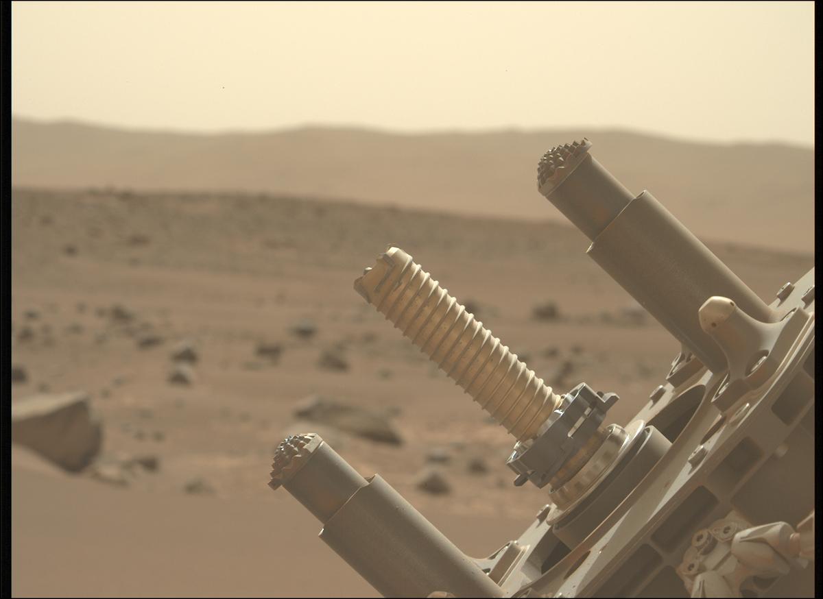 MarsMissionImgs's tweet photo. #PerseveranceRover image taken on #Sol626 at 2:44:27.858 PM with #MastcamZ #Mars #NASA #Space https://t.co/cAhLEtcDG8
