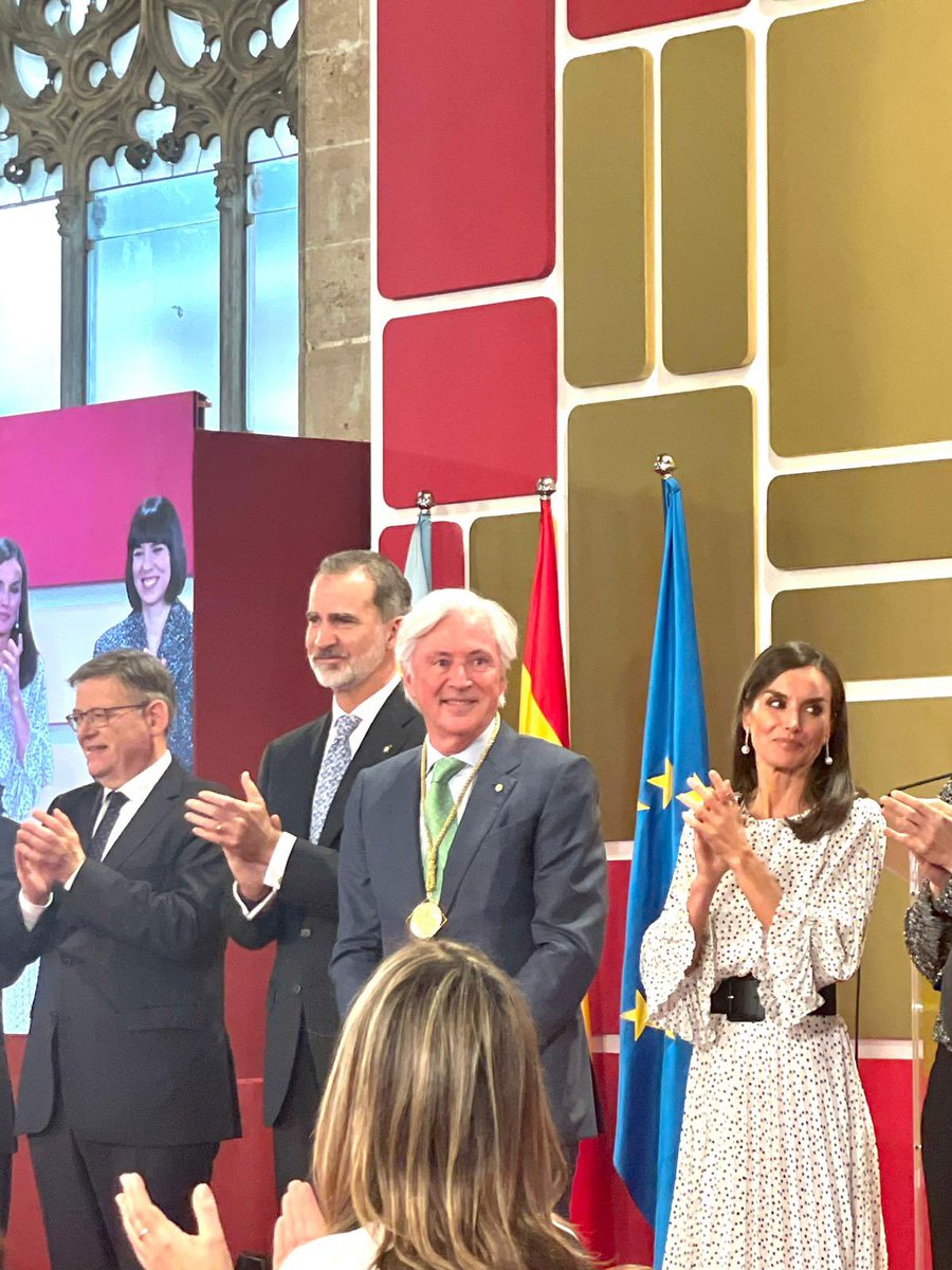 Ana Otero (@anaotero_md) on Twitter photo Talent determines what you can do. Motivation determines how much you are willing to do. Attitude determines how well you do. Congratulations on this well-deserved award for the person with the best talent, motivation and attitude I’ve ever met <a href="/AntoniodeLacy/">Antonio de Lacy</a> <a href="/PremiosReiJaume/">Premios Rei Jaume I</a> Talent determines what you can do. Motivation determines how much you are willing to do. Attitude determines how well you do. Congratulations on this well-deserved award for the person with the best talent, motivation and attitude I’ve ever met <a href="/AntoniodeLacy/">Antonio de Lacy</a> <a href="/PremiosReiJaume/">Premios Rei Jaume I</a>