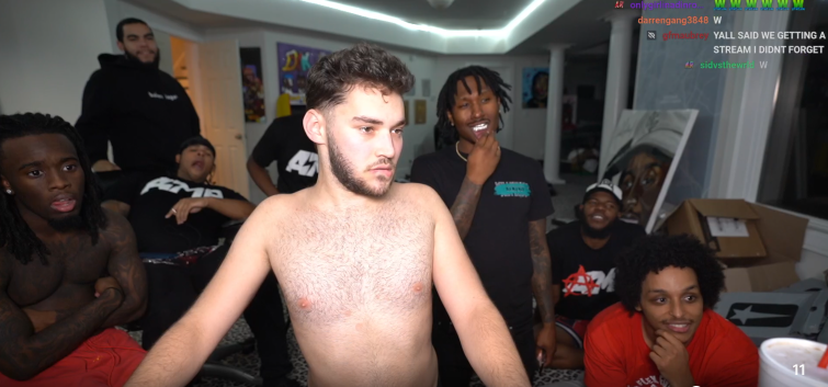SidesJob1's tweet photo. @ImDukeDennis BLACKED RAW https://t.co/WdkDnEQz7z