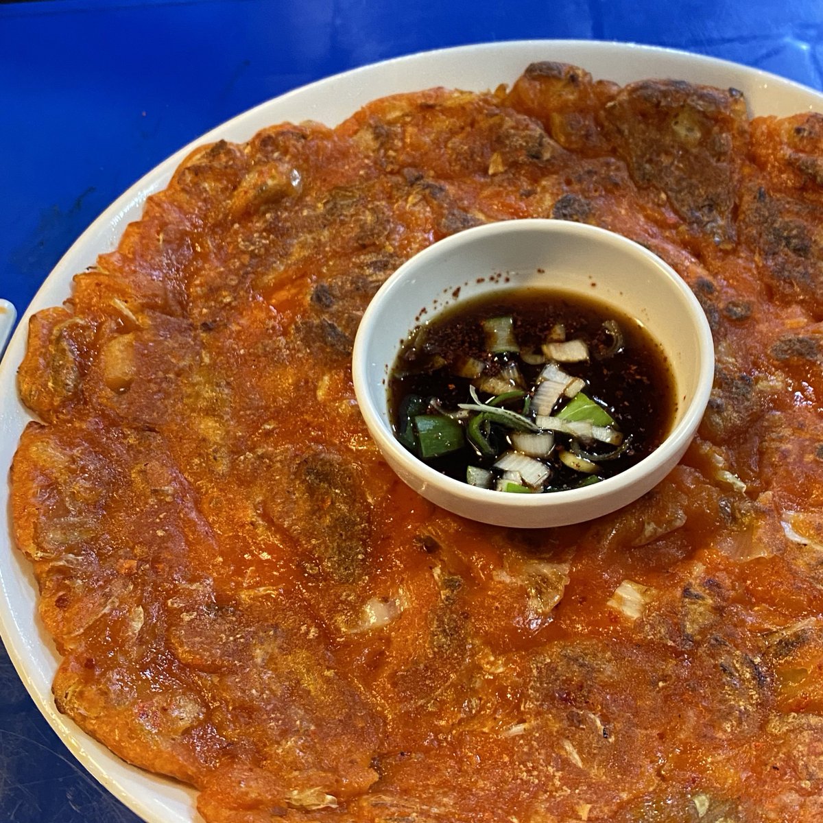bieup228's tweet photo. 맛있었는데 저사람아 너무 맛없게 찍음 https://t.co/j4nknQ6KI5