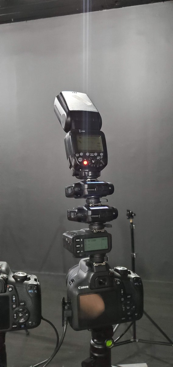 ericpare's tweet photo. I'm trying to learn photography. Am I doing it right? https://t.co/gspii6crJ8