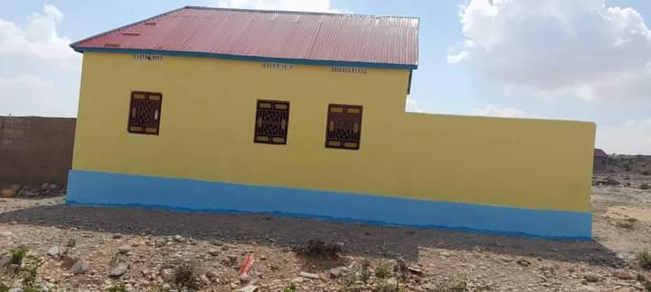 The mayor of #Bargaal district, opened in #Tageer town a guest house consisting of a venue, 2 rooms &amp; 2 bathrooms implemented by <a href="/DiakoniaSomalia/">Diakonia Somalia</a> via @PUNSAA5 which is part of a large project Diakonia promised to implement in the region &amp; the people are still eagerly awaiting it
