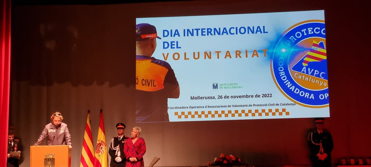 ElFrancRoig's tweet photo. Sempre al servei de la gent @emergenciescat @RodaAVPC #francaset #rodabera. Gràcies @avpc_mollerussa https://t.co/tCYzMF7XxF