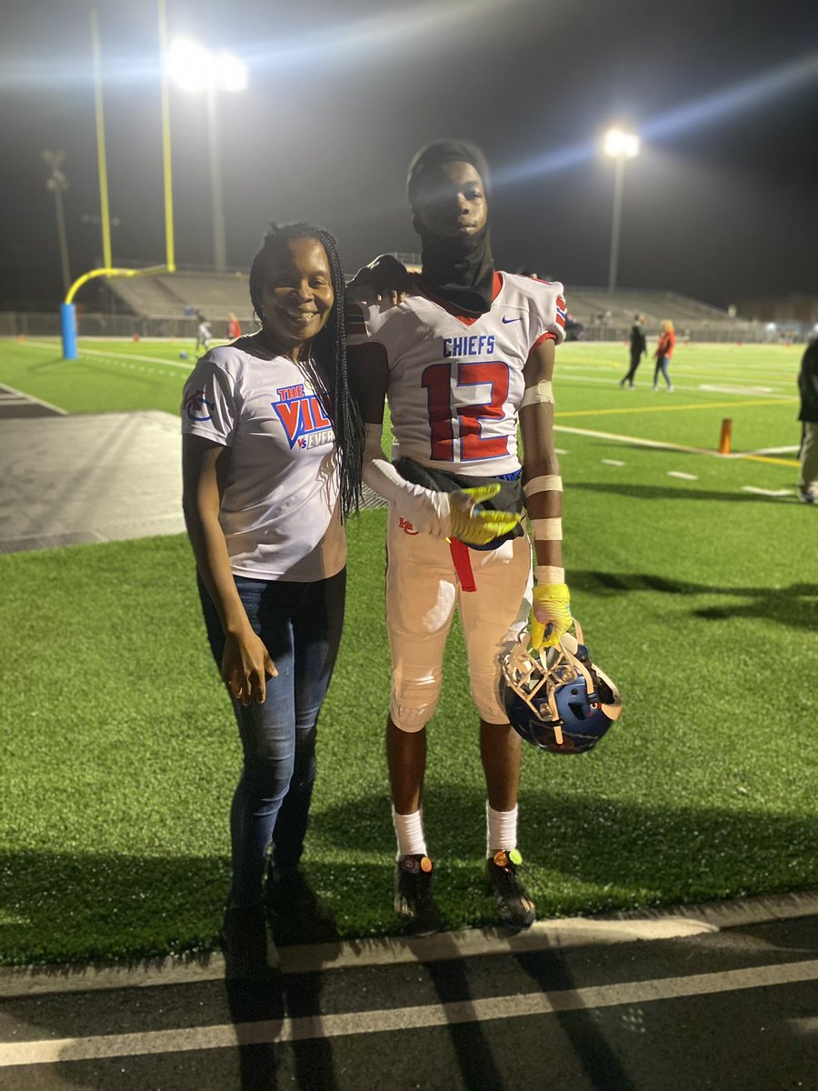 MsRenee0115's tweet photo. #12MOM @GOATED__CJ His Love for the Game makes Me Love the Game… https://t.co/7K0tJLy0NX