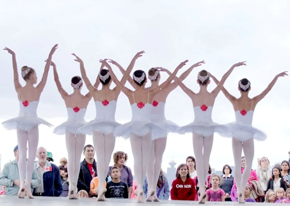 CanuckleGame's tweet image. Canuckle #195: DANCE 💃🕺🩰
Canada is a country rich in multicultural heritage and culture, part of which is dance. Dance in Canada has a long history, so read the thread below to learn more! #HistoryWeek2022 🍁