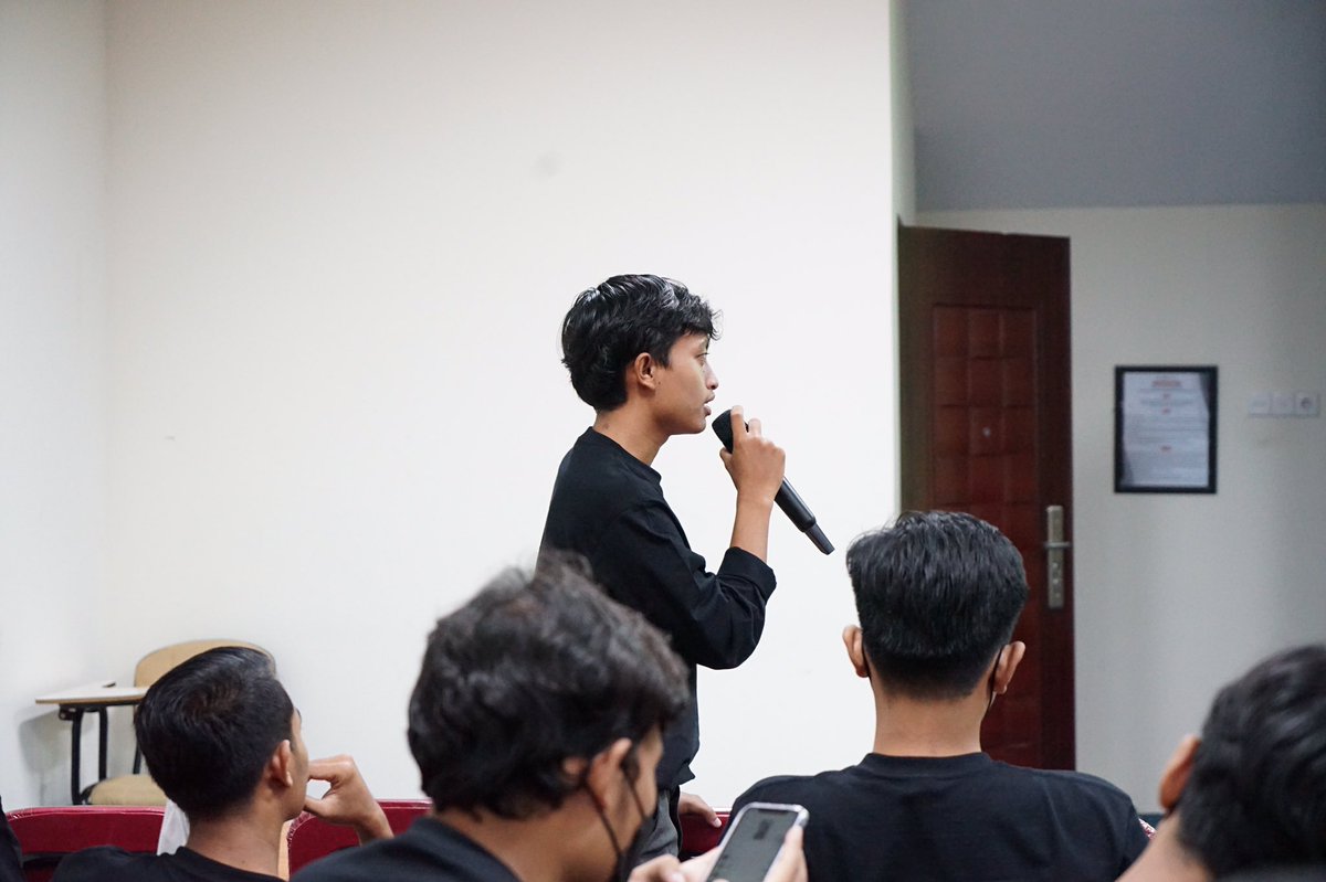 WKholilullah's tweet photo. Jangan karena ikut ikutan, jan karena diiming imingi uang dll. https://t.co/edJEide9i6