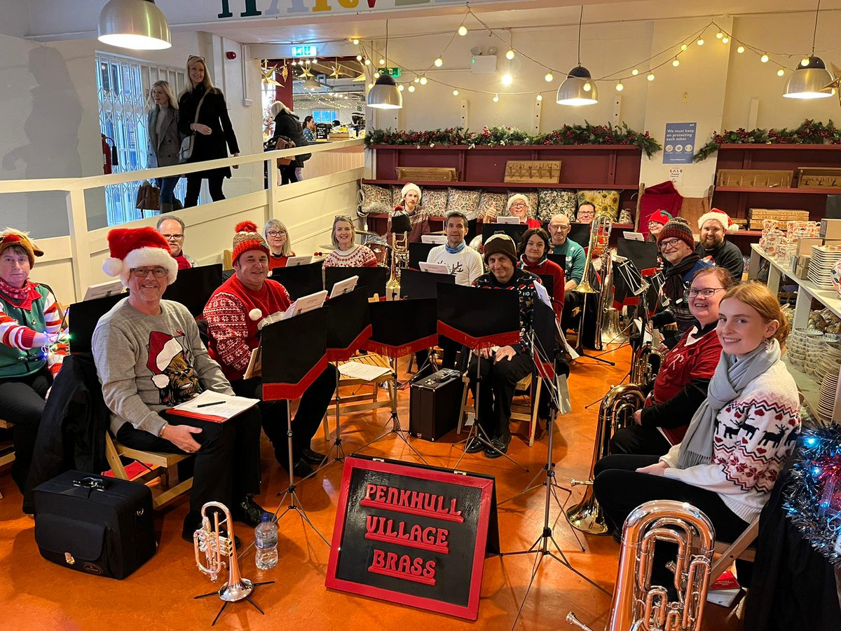 We're all set up @EmmaBridgewater  ! Come on down. Festive carols and bargains galore ! #StokeOnTrent