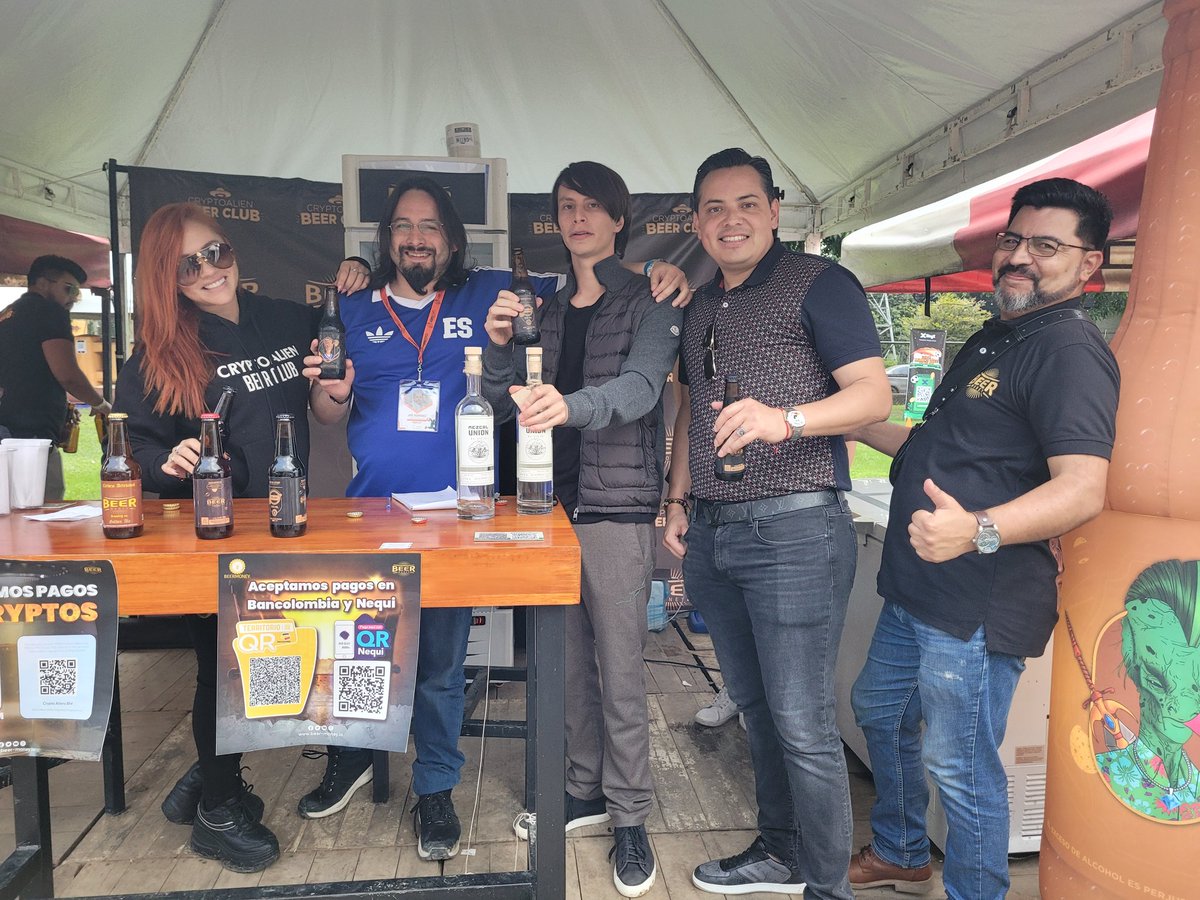 josepimpo's tweet photo. Gracias criptoparceros @Criptolatinfest @Elcriptoparcero @lusierracripto @fabitcoiner @CelisAlejo93 @camilosuarezven 🥳 Buena chimba, diversión y amigos en #Colombia 🇨🇴 #Medellin 🇲🇽 los esperamos en #Mexico y nos vemos en CriptoLatinFest 2023 🚀🌎  #Bitcoin #LATAM #blockchain https://t.co/FKkVGaxsvg