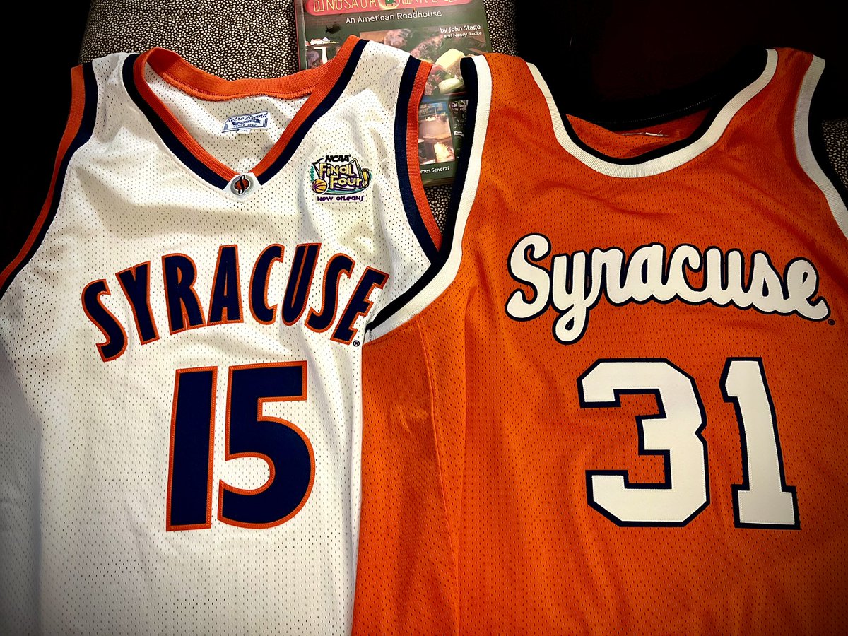 Going to the #Dome today. Do I rock the  Melo or the Pearl?
#cuse #syracuse #pearl #melo #dome @Cuse @CuseinNC @CuseConnection @Cusememes @TroughDome #basketball #jerseys @carmeloanthony #legends https://t.co/7wYYOGdisx