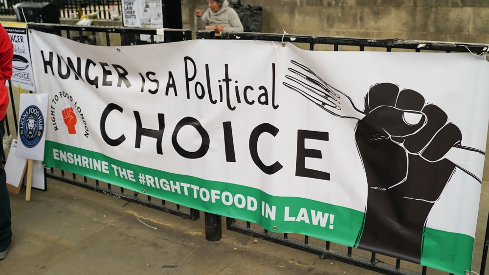NorgroveSelina's tweet photo. Hunger is a political choice. 
https://t.co/Fu0gODqZJb
#RightToFood https://t.co/LVazHVfNeG