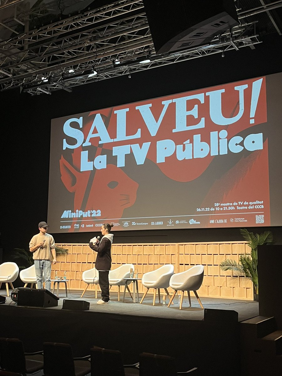 MINIPUTBCN's tweet photo. Última projeció d’aquest #MINIPUT2022!
Cèlia Vidal i Íker Garcia, alumnes de la @universitatURV ens presenten ‘The Sad Champion’, una mini-sèrie del canal @NPO2 que hibrida documental i ficció per explicar la història de l’excampió de tennis taula Robert Hosé. 🏓 https://t.co/ALjFZi7eDv