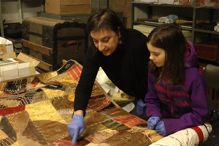 CanadasHistory's tweet image. To celebrate #HistoryWeek2022, we chose 12 Young Citizens videos that explore #ArtsandCulture.” From Stuart McLean &amp;amp; Mary Pratt to La Baie en Joie &amp;amp; Gabrielle Roy, these students share stories about their favourite musicians, writers, artists &amp;amp;performers. canadashistory.ca/explore/arts-c…