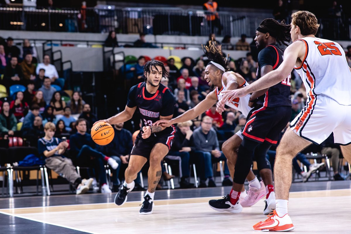 GoNUmbasketball's tweet photo. A lot of good to build on during our week in London. Excited to head back stateside and get back to work... 

🔗 https://t.co/HUuPZ3q6Sd
📊 https://t.co/YWi3NP77Cp

#HowlinHuskies https://t.co/ZeZDSoVP6q