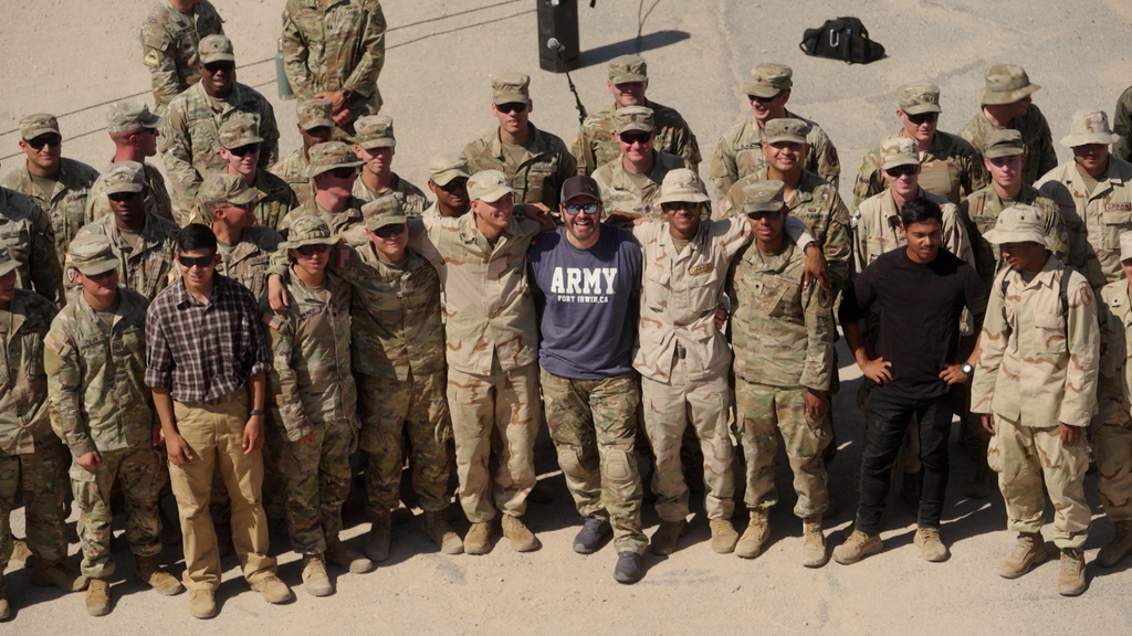CircleAllAccess's tweet photo. Tonight on #InsideTheBase @MarkWillsMusic teams up with soldiers for desert combat training at Fort Irwin and gets a firsthand glimpse into the struggles and triumphs of forward deployed soldiers. Watch tonight at 10:30/9:30c pm on Circle TV! 🪖
.
.
@NTC_UPDATE @USArmy @GoArmy https://t.co/ZjOTuDPgWx