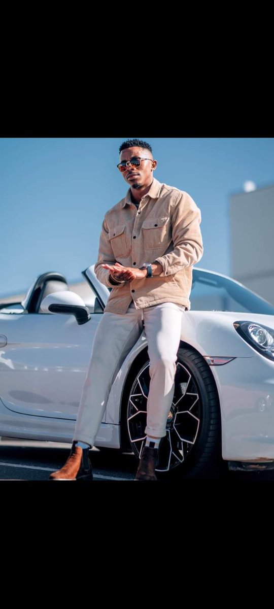 DumoMelaphi's tweet photo. We did it for #LiboNjomba 💃💃💃💃
I'm emotionally happy 🤣🤣🤣

How many months in the industry just 7months after #BBMzansi season 3 you collect your first award as whaaaaaaaat
LIBO THE BEST FASHION INFLUENCER OF THE YEAR

are you kidding me?

CONGRATULATIONS LIBO
#SASMA2022 https://t.co/IGKYANN1zW
