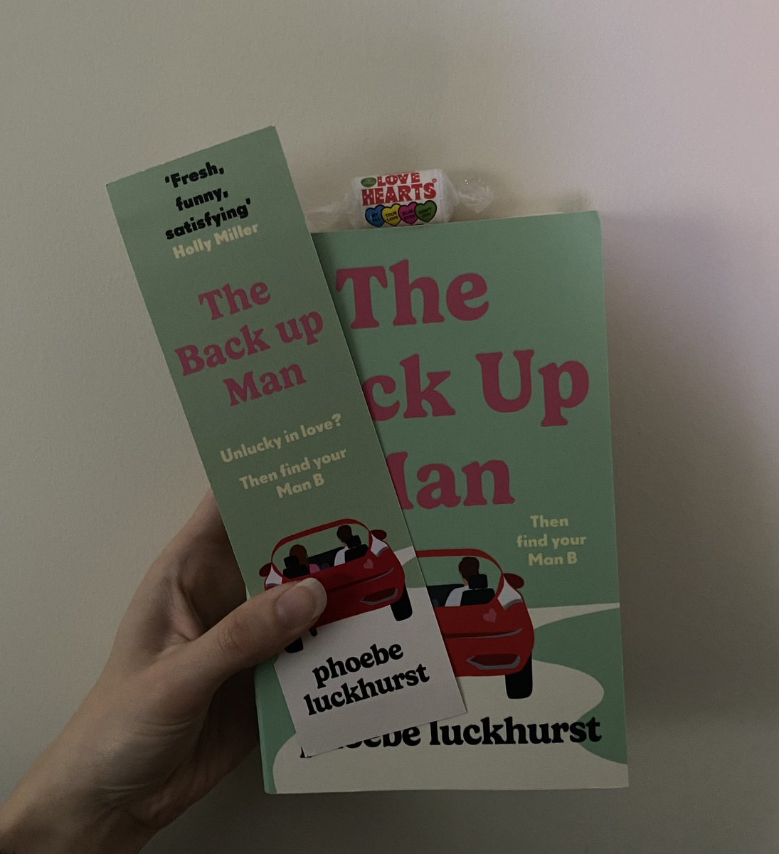 beccakateblogs's tweet photo. Thank you @MichaelJBooks for sending me a proof copy of #TheBackUpMan by @phoebeluckhurst! #TheLockIn was fabulous so I’m expecting great things! Out 19 January 2023 (which is a great day, as it also happens to be my birthday 😉) https://t.co/rBOuRrue1H