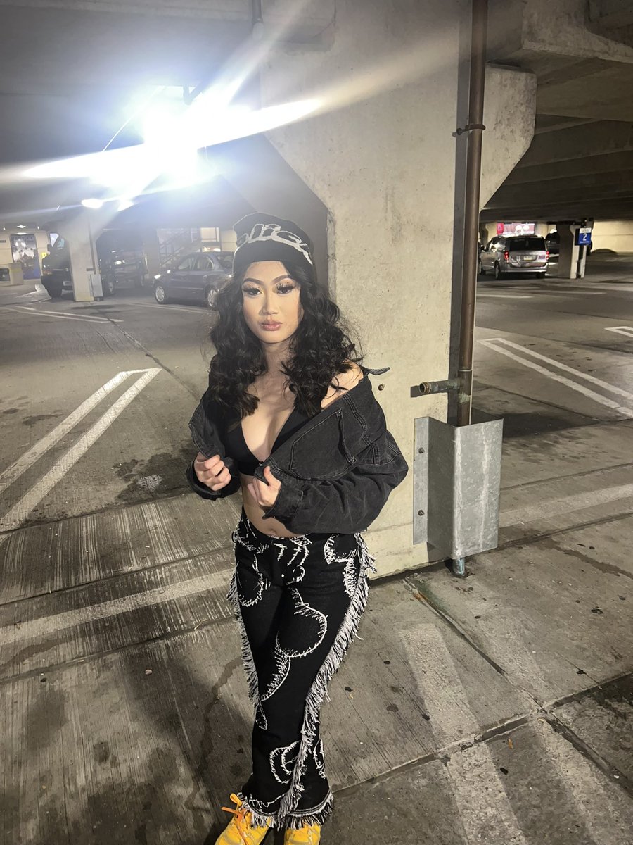 lilforeignbui's tweet photo. Don’t play with it 😘 https://t.co/0fUFVzqw1S