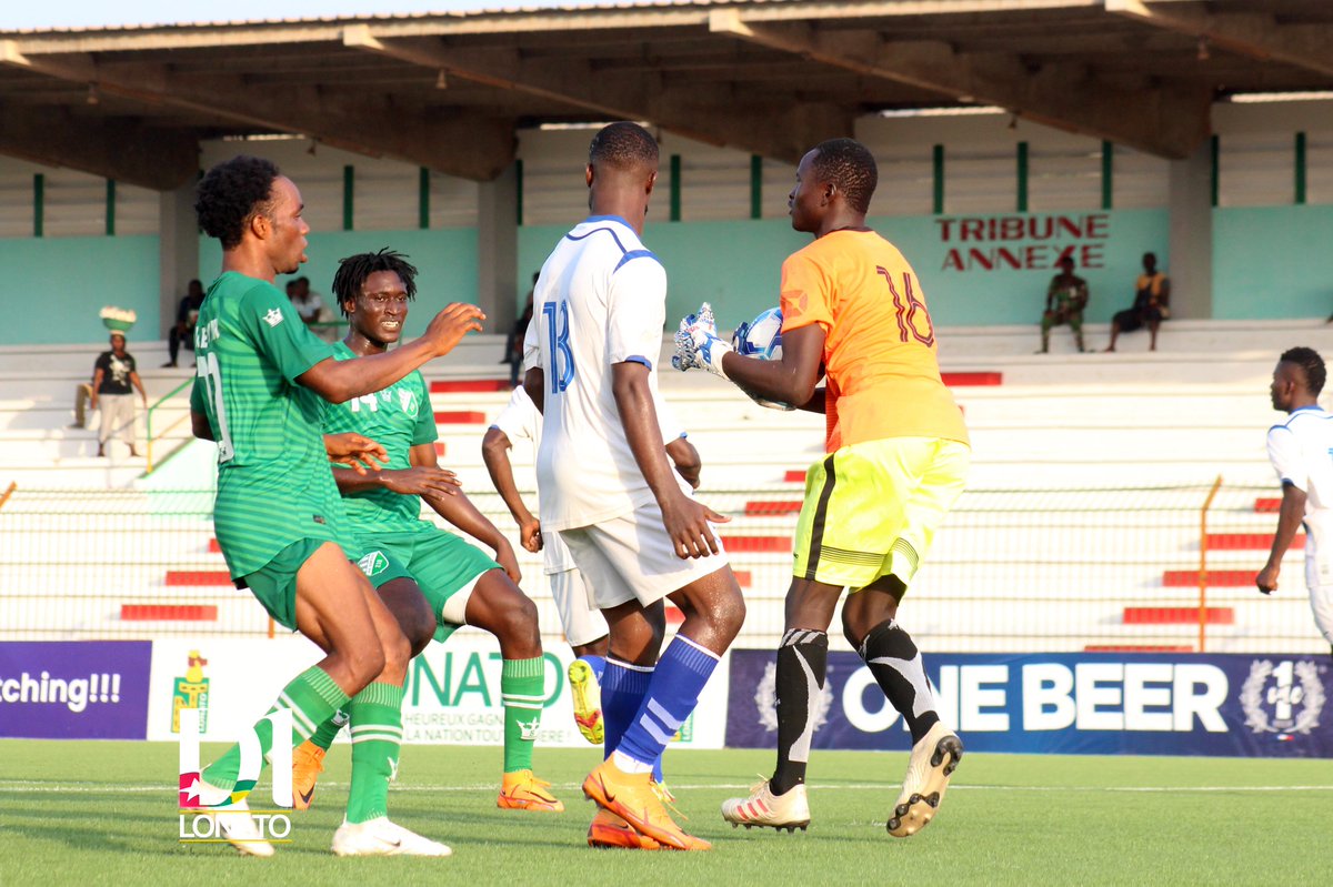 FtfTogolaise's tweet photo. 🟥#D1LONATO : Match avancé 

#ESPOIRFC  1⃣ 🆚 0⃣ #SARAFC

⚽️ 67' Donou Kokou Liassidji https://t.co/NroKbLIdm4
