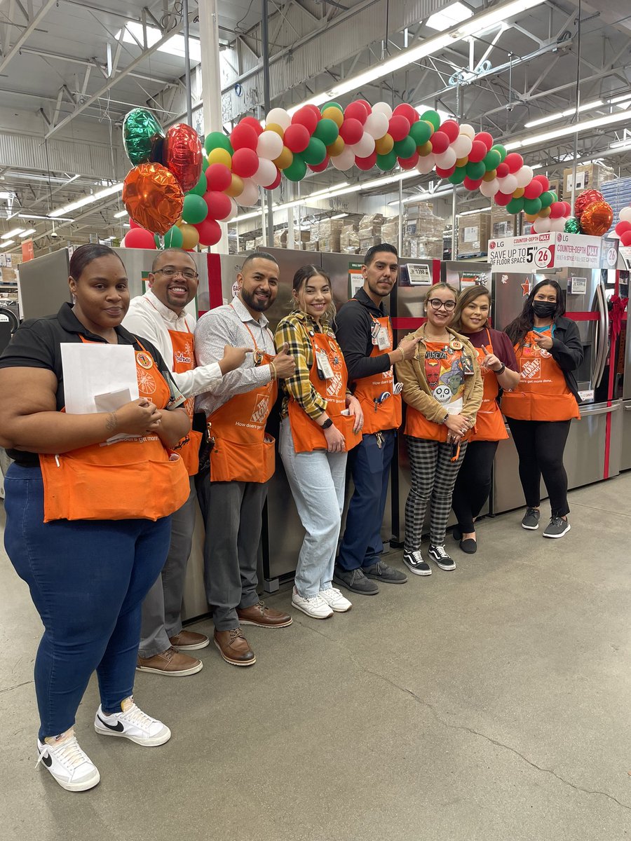 Alex Fuentes (@alex_fuentes85) on Twitter photo Thank you <a href="/lupeadiaz/">Lupe Diaz</a> for spending some time at our store thanking and recognizing our associates. #Hawthorne0620 <a href="/SHIRLEYBARAONA/">SHIRLEY BARAHONA</a> <a href="/gonzalezcesar19/">Cesar Gonzalez</a> <a href="/Crystal_Thd_/">Crystal 🦋</a> Thank you <a href="/lupeadiaz/">Lupe Diaz</a> for spending some time at our store thanking and recognizing our associates. #Hawthorne0620 <a href="/SHIRLEYBARAONA/">SHIRLEY BARAHONA</a> <a href="/gonzalezcesar19/">Cesar Gonzalez</a> <a href="/Crystal_Thd_/">Crystal 🦋</a>