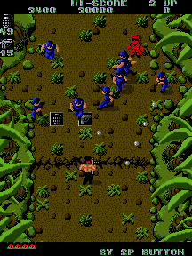 El Ikari Warriors fue un juegazo de recreativa que llevó mucho más allá el concepto del "commando". A pesar de ser portado a múltiples ordenadores de 8 bits, la experiencia jamás fue la misma, debido a que sus "joysticks" eran "rotativos" para decidir la dirección de apuntado...