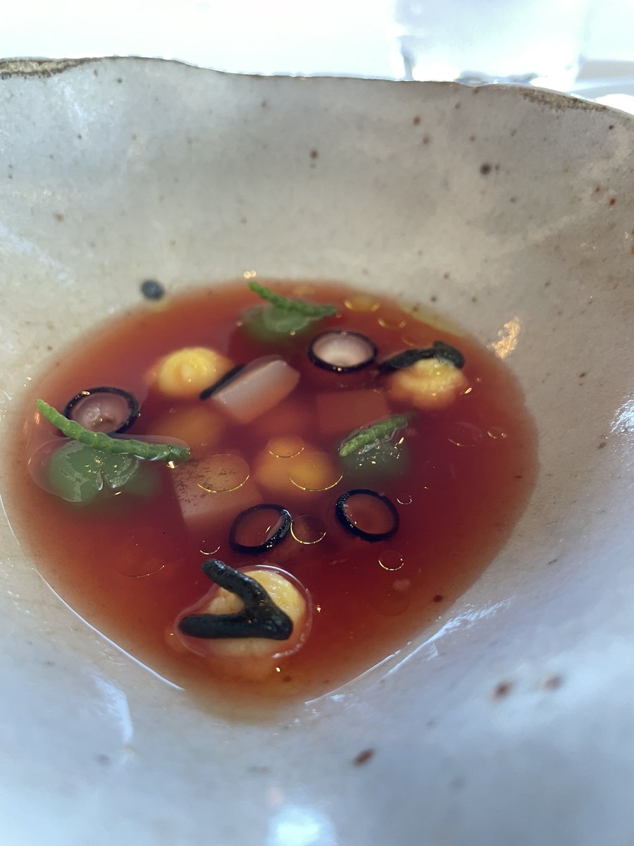 carlosms1568's tweet photo. NO WORDS …Un “parque de atracciones” de sabor,producto,caldos,texturas…lo de #BonAmb de mi amigo @FerruzAlberto …Un 3 ⭐️ de “libro” hace tiempo…Un restaurante SUPERLATIVO que no para de crecer…😋👇 https://t.co/u1RUKTqFCC