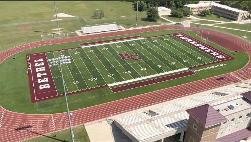 After a great conversation with @CoachMarkhamBC I am blessed to receive a offer to play at @Threshers_FB @CoachGatewood65 @CoachIngraham @VanceWashingto2