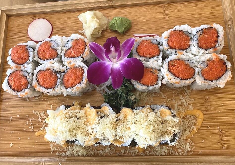 BlueFishOCMD's tweet photo. Spicy Tuna Roll or Crunchy Roll -- which one are you diving into first? Let us know in the comments below!😋

📸 Guest photo by Choua 

#BlueFish #OCMD #OceanCity #OceanCityMaryland https://t.co/9ishwmVyjS