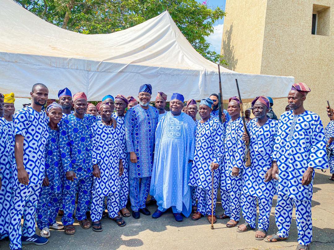 lado_media's tweet image. ALWAYS IDENTIFYING WITH HIS PEOPLE 

ORIGINAL SON OF THE SOIL 

OMO AKESAN BAALE OJA 
#AkesanDay
#IperuDay