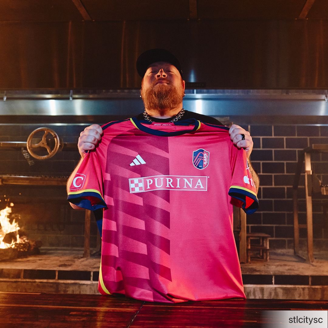 BEASTBBQSTL's tweet photo. Chef. Renowned pitmaster of BEAST Craft BBQ @davidmsandusky Adding more smoke and fire to STL's diverse culinary scene.

David is #AllForCITY.

#stlbbq  #stlcitysc #stlsmoke #downtownstl #soccerlife #thegrovestl #Bellevilleil #stlfoodie #soccerislife #explorestl #thegrovebutcher https://t.co/6X9rG1NaWJ
