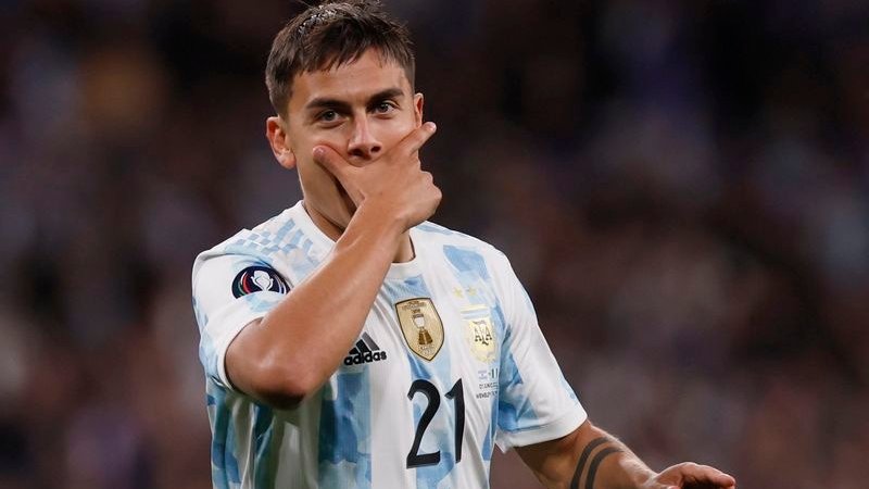 rojosiempre23's tweet photo. Es el momento de la joya Dybala. https://t.co/ZR3hoI0OEq