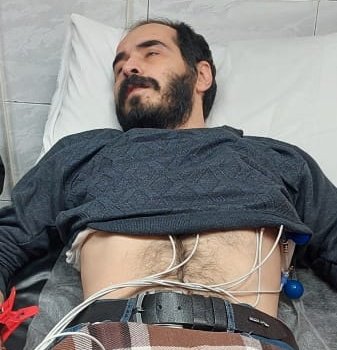 Mojtabapacino's tweet image. شجاعت این شکلیه بچه‌ها
#حسین_رونقی 
#مهسا_امینی