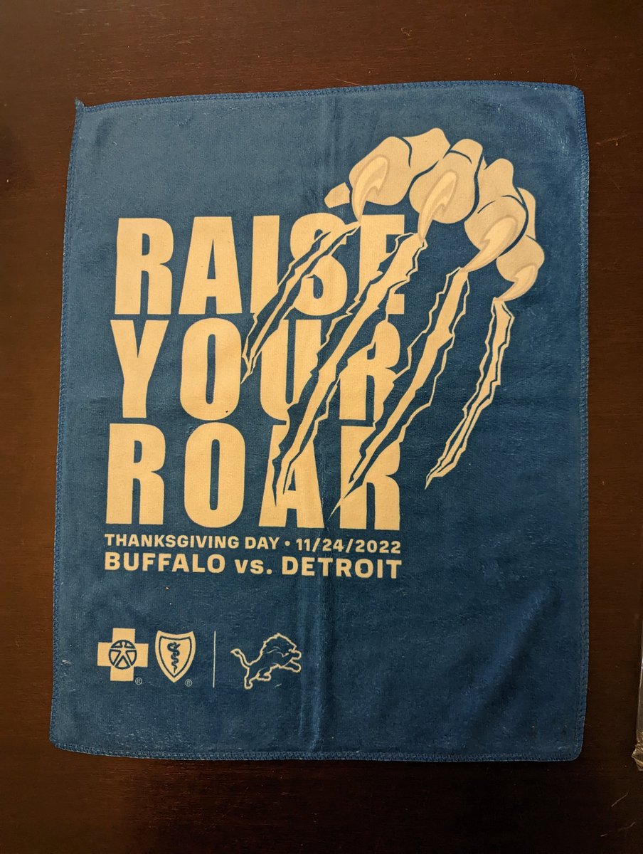 StuMcCallister's tweet image. I was lucky enough to go the Bills/Lions game on Thanksgiving. Got a bunch of @lions swag. I figure a Lions fan would like it more than me. Want em? Do 2 things-

1- RT the post
2- Tag a Lions fan.

I'll pick a winner Mon. #LionsFans #DetroitLions #restoretheroar #Lions