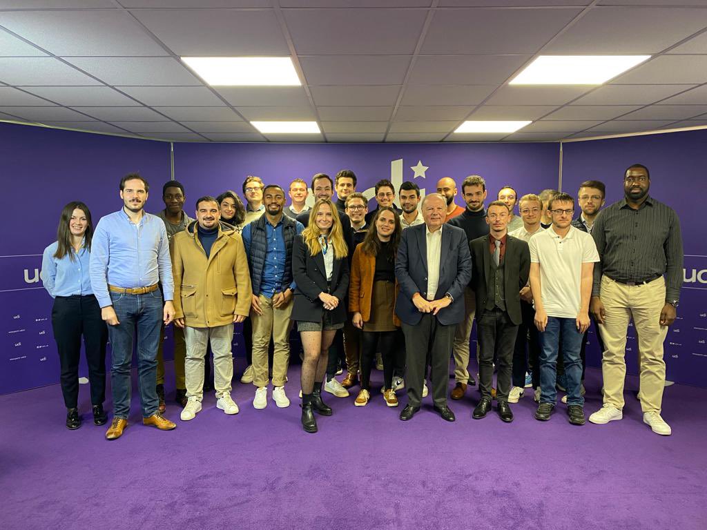 Un grand Merci à <a href="/Avec_HMarseille/">Avec Hervé Marseille</a> pour être venu à notre rencontre. Il a su répondre à nos interrogations sur l’avenir et le fonctionnement de notre mouvement.
A présent, rdv le 10 décembre pour le #CongresUDI! 🚀 
<a href="/UDIjeunes/">UDI Jeunes</a> 💪