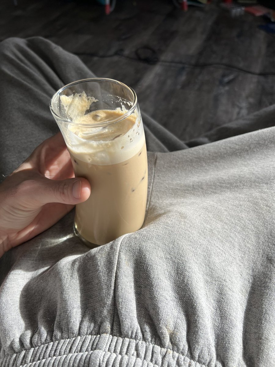 Coffee and grey sweat pants. 🤷🏼‍♂️ 

onlyfans.com/muca92

#onlyfans #morningwood #malecreator #sellingcontent #coffee