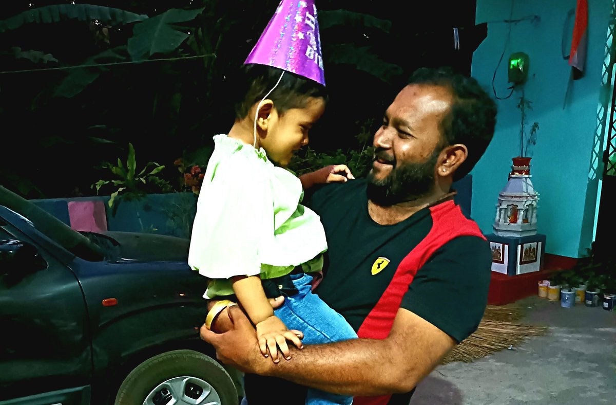 ChinmayaBhadrak's tweet photo. #Jicky's birthday celebration, wishing her a life full of Love and praying Maa Bhadrakali to bless her always...🍫 https://t.co/v5SZzONRsJ