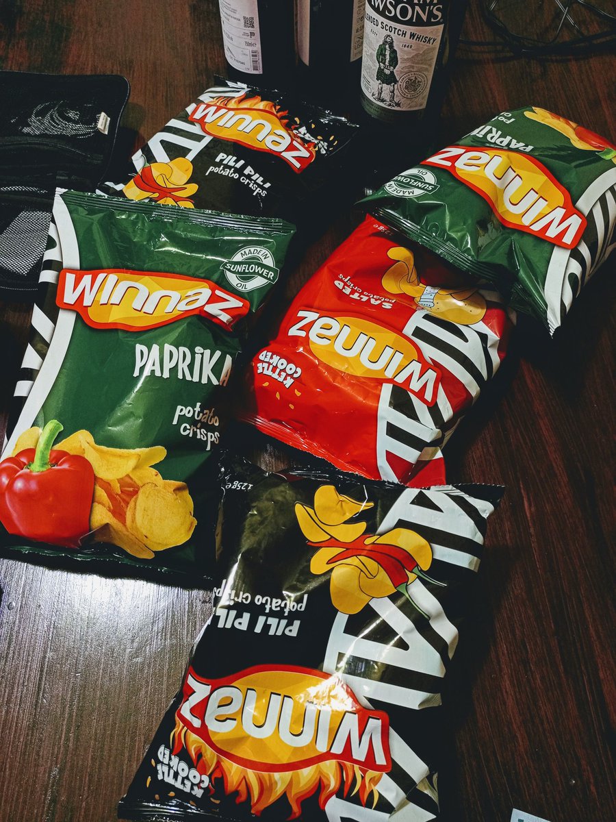 Well, celebrated my birthday with as many <a href="/winnazworld/">Winnazworld</a> crisps flavors as I could find and this #pillipilli is 🔥 🔥 🔥 
#Big35