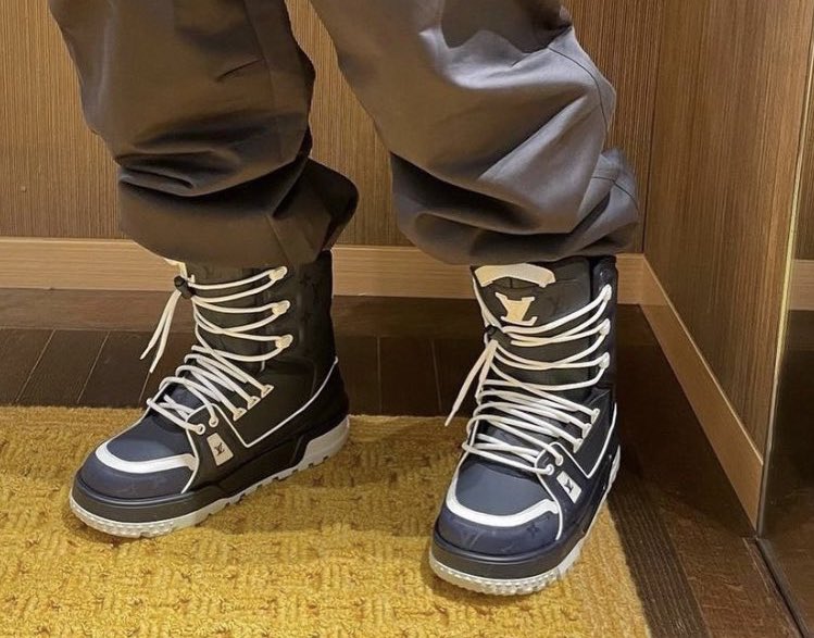 JustFreshKicks's tweet photo. Louis Vuitton “Trainer Snow Boot” releasing in 2023 https://t.co/9Rk54YE3AB