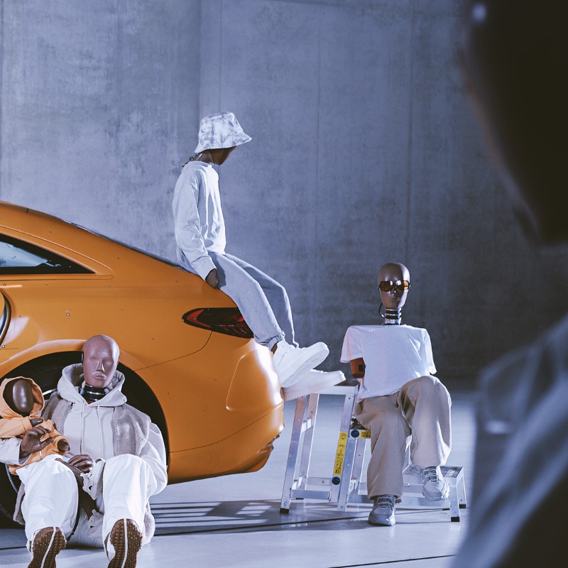 MercedesBenz's tweet photo. The restraint systems from #MercedesBenz are designed to meet the demands of a broad population – covering different ages, weights and sexes. To help with this, we have a whole "family" of crash test dummies. 

#VehicleSafety