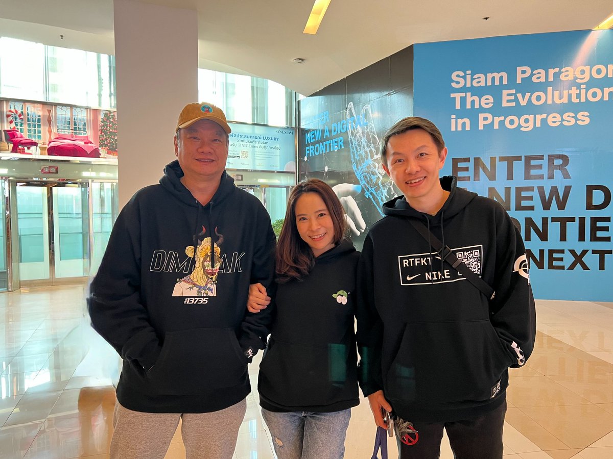 Hoodie people 🤩 which one you like the most? #MutantApe #MutantApeYachtClub #RTFKT  #3landers #3L4L