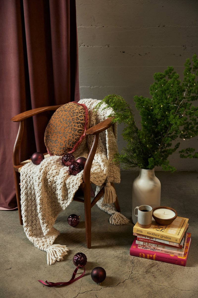 No lines. No crowds. No stress. Support small businesses right from the comfort of your own home. Plus! It's the final day for 25% OFF select boxes. Shop now: bit.ly/3AHJ8pQ